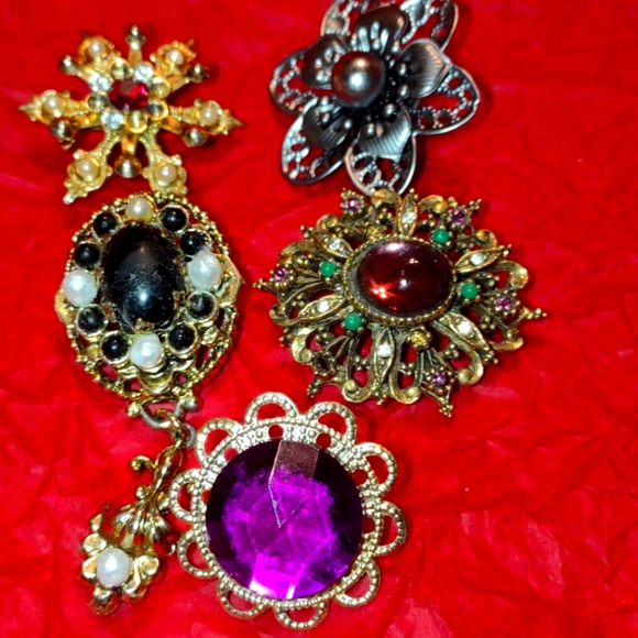 Beautiful five-piece brooch lot~one to repair - Picture 2 of 4